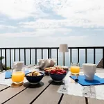 Апартаменты -terrazza Sul Mare- & Parcheggio Privato