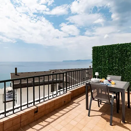 -terrazza Sul Mare- & Parcheggio Privato Διαμέρισμα *