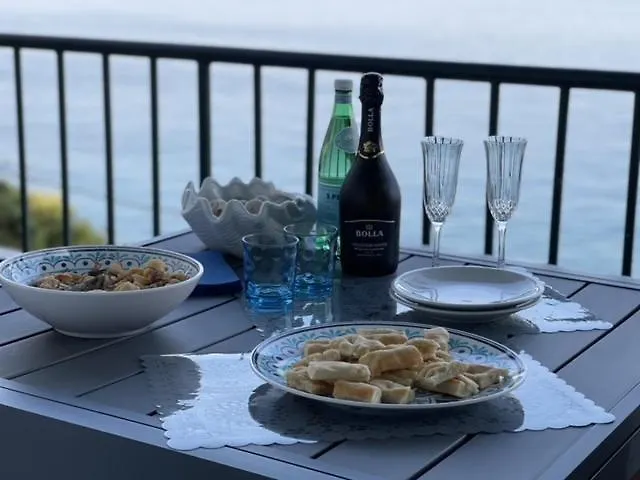 Apartament -terrazza Sul Mare- & Parcheggio Privato