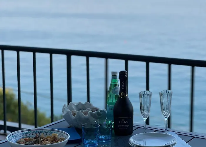 Apartament -terrazza Sul Mare- & Parcheggio Privato Varazze
