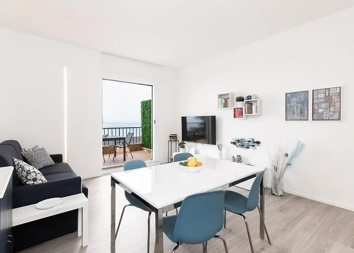 Apartament -terrazza Sul Mare- & Parcheggio Privato *