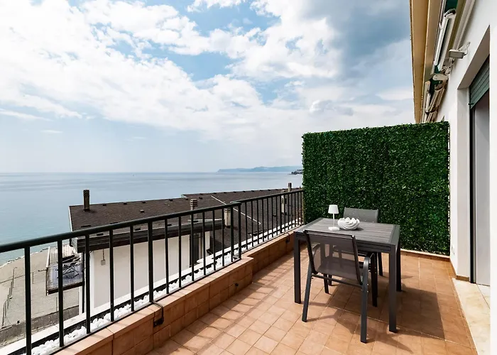 -terrazza Sul Mare- & Parcheggio Privato Varazze