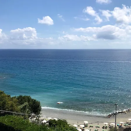 -terrazza Sul Mare- & Parcheggio Privato * 瓦拉泽
