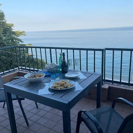 公寓 -terrazza Sul Mare- & Parcheggio Privato *