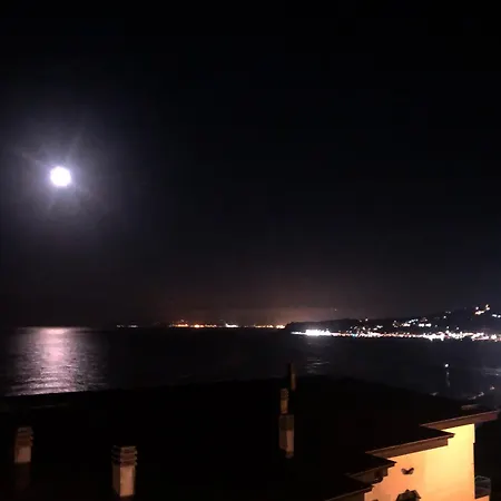 -terrazza Sul Mare- & Parcheggio Privato * 瓦拉泽