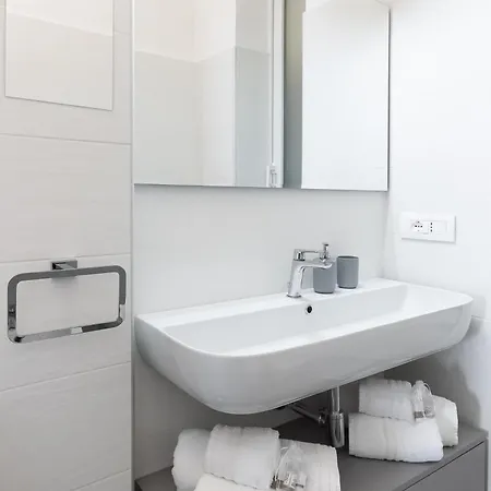 Daire -terrazza Sul Mare- & Parcheggio Privato